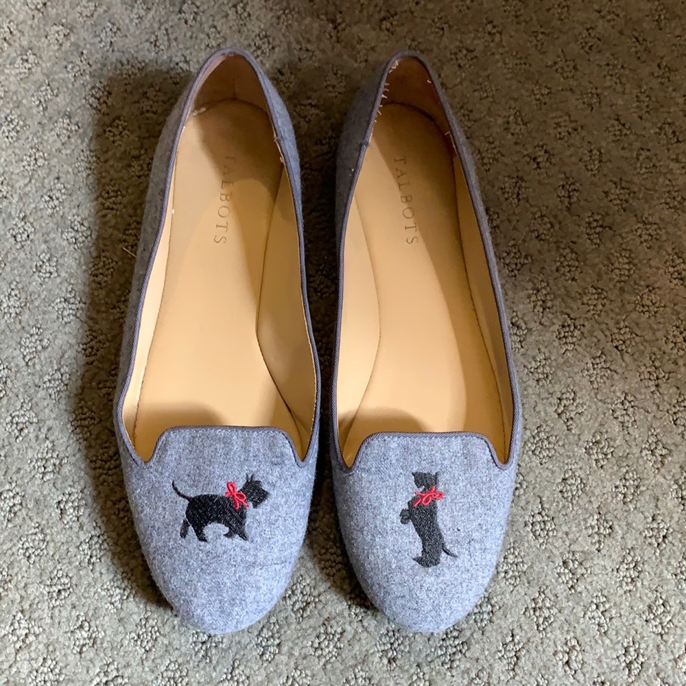 Offers Welcome😊Flannel Embroidered Scottie Loafer - Talbots 8.5